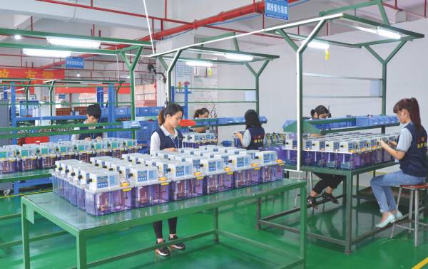 Automatic Grease Pump Applications: CNC Machines, Industrial Equipment and Heavy Machinery